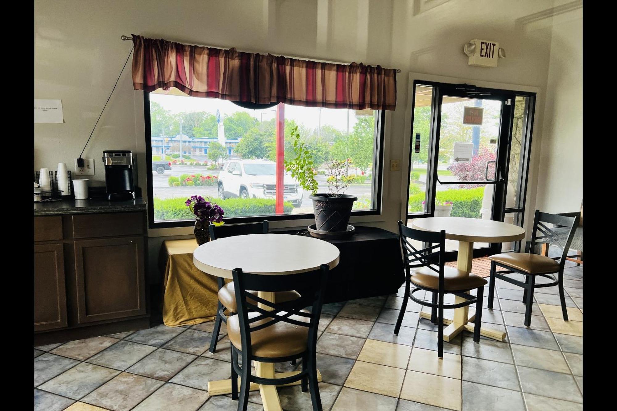 Cozy Garden Inn By Oyo Hwy 40 Richmond Dış mekan fotoğraf