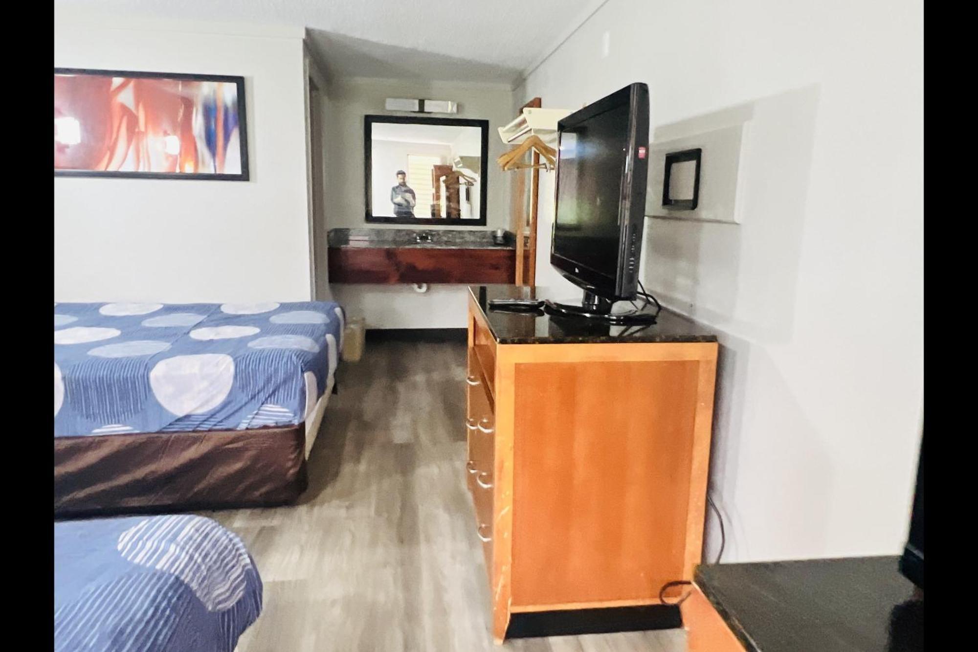 Cozy Garden Inn By Oyo Hwy 40 Richmond Dış mekan fotoğraf